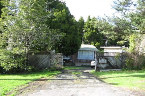 Photo of property in 5 Rauhuia Crescent, Parau, Auckland, 0604