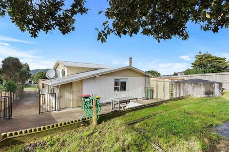 Photo of property in 43 Dixie Street, Te Horo Beach, Otaki, 5581