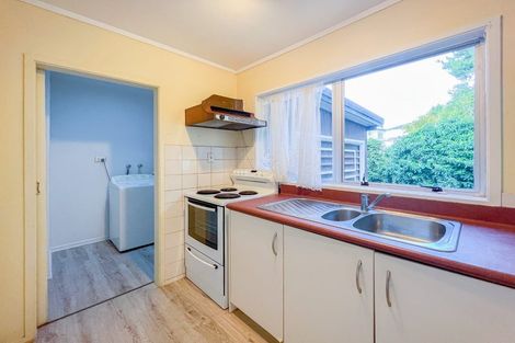 Photo of property in 5/68 Clayburn Road, Glen Eden, Auckland, 0602