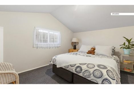 Photo of property in 9 Camelia Place, Islington, Christchurch, 8042