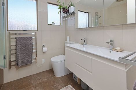 Photo of property in 1/56 Woodglen Road, Glen Eden, Auckland, 0602