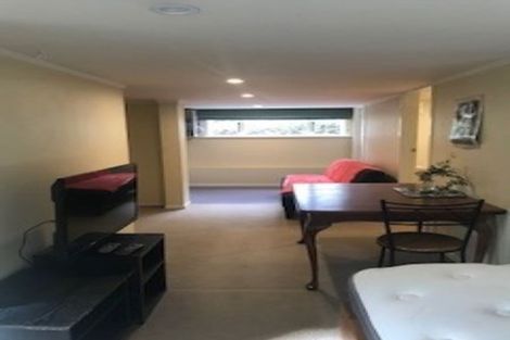 Photo of property in 8 Newman Terrace, Thorndon, Wellington, 6011