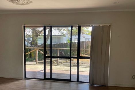 Photo of property in 17 Crail Court, Totara Heights, Auckland, 2105