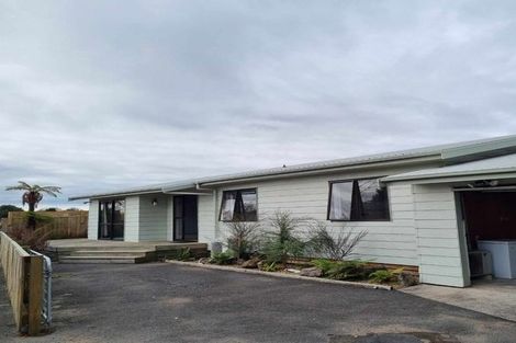 Photo of property in 17 Lee Road, Hannahs Bay, Rotorua, 3010