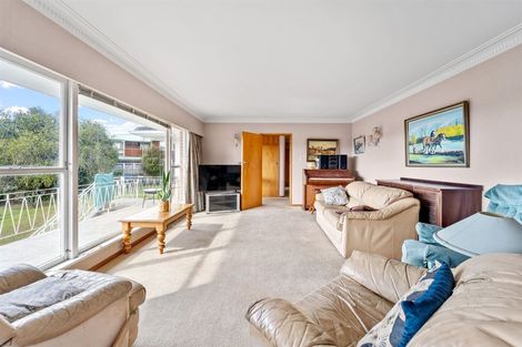 Photo of property in 491 Beach Road, Murrays Bay, Auckland, 0630