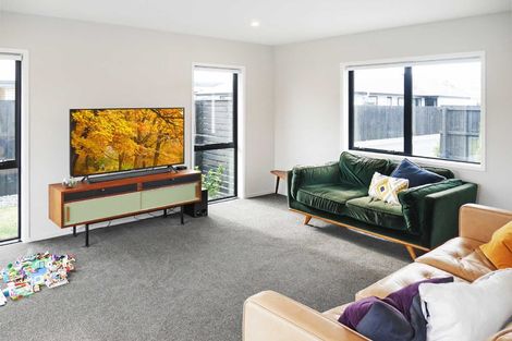 Photo of property in 32 Karere Avenue, Marshland, Christchurch, 8083