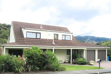 Photo of property in 18 Penny Lane, Silverstream, Upper Hutt, 5019