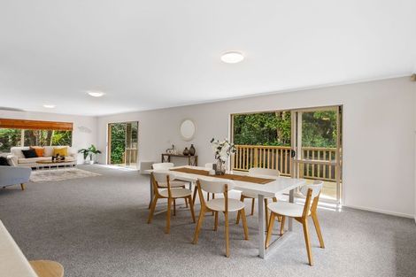 Photo of property in 22 Poturi Streams Avenue, Titirangi, Auckland, 0604