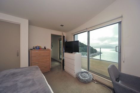 Photo of property in 218 Evans Bay Parade, Hataitai, Wellington, 6021