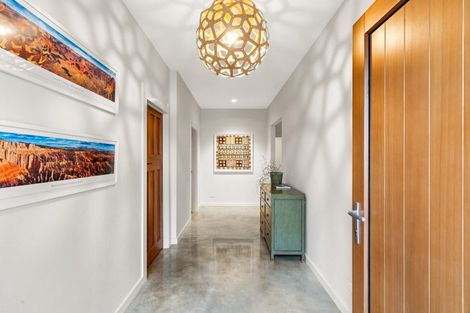 Photo of property in 2 Rich Rise, Havelock North, 4130