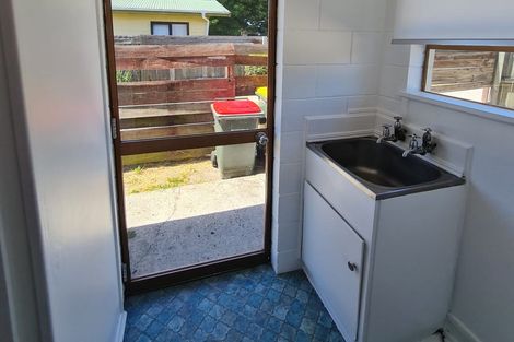 Photo of property in 61a Robinson Avenue, Holdens Bay, Rotorua, 3010