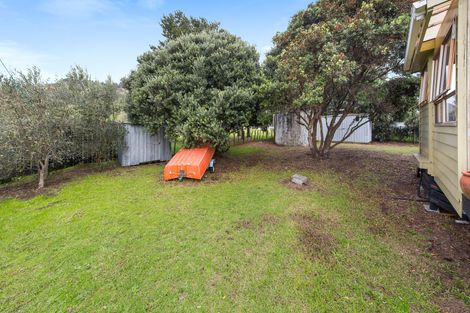 Photo of property in 26 Cordyline Road, Port Waikato, Tuakau, 2695