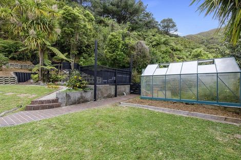 Photo of property in 14 Willcox Grove, Naenae, Lower Hutt, 5011