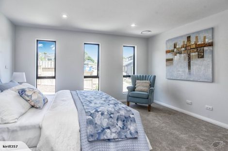 Photo of property in 9 Nerehana Place, Red Beach, 0932