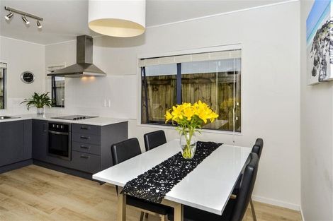 Photo of property in 10a Victor Street, Avondale, Auckland, 1026