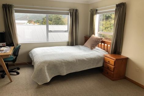 Photo of property in 15 Lincoln Avenue, Epuni, Lower Hutt, 5011