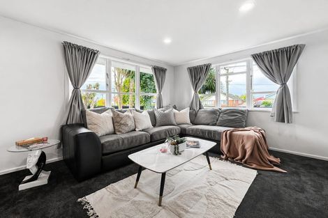 Photo of property in 39 Uxbridge Street, Redwood, Christchurch, 8051
