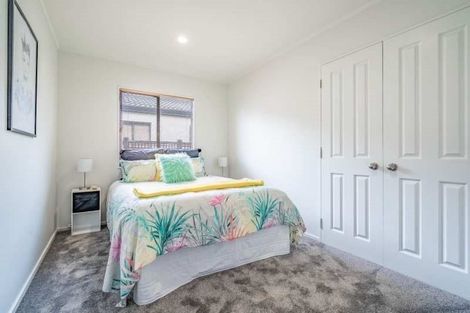 Photo of property in 8/17 Neta Grove, Henderson, Auckland, 0612