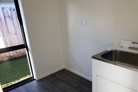 Photo of property in 1 Robalan Close, Halswell, Christchurch, 8025