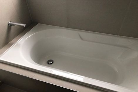 Photo of property in 35 Soaring Bird Drive, Takanini, 2112