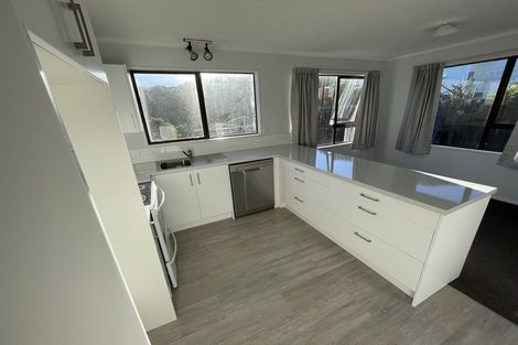 Photo of property in 63 Percy Dyett Drive, Karori, Wellington, 6012