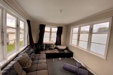 Photo of property in 251 Naenae Road, Naenae, Lower Hutt, 5011