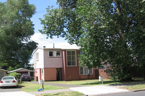 Photo of property in 28 Point England Road, Point England, Auckland, 1072