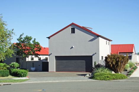 Photo of property in 10 Woodford Heights, Havelock North, 4130