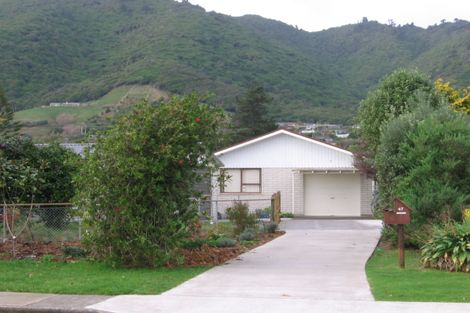 Photo of property in 47 Parata Street, Waikanae, 5036