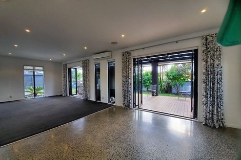 Photo of property in 20 Te Wharau Drive, Greenhithe, Auckland, 0632