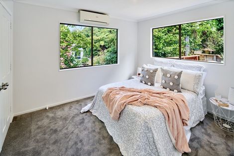 Photo of property in 39b Amapur Drive, Khandallah, Wellington, 6035