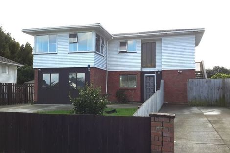 Photo of property in 12 Ronald Place, Manurewa, Auckland, 2102