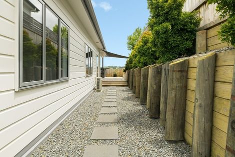 Photo of property in 23 Rochfort Crescent, Pyes Pa, Tauranga, 3112