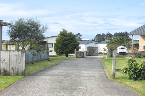 Photo of property in 14 Willow Grove, Tairua, 3508