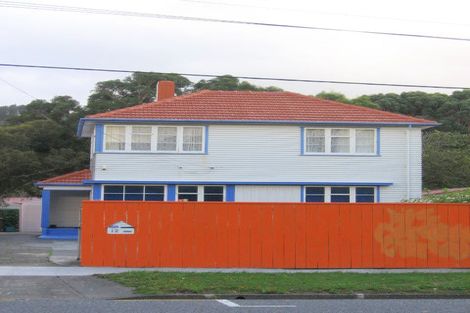 Photo of property in 12 Molesworth Street, Taita, Lower Hutt, 5011