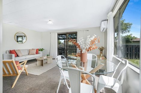 Photo of property in 20b Garland Drive, St Andrews, Hamilton, 3200