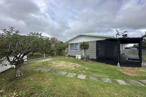 Photo of property in 8 Citril Place, Red Hill, Papakura, 2110