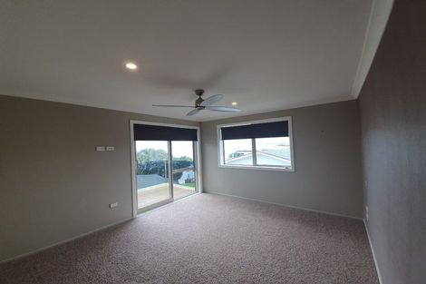 Photo of property in 49a Torkar Road, Clarks Beach, 2122