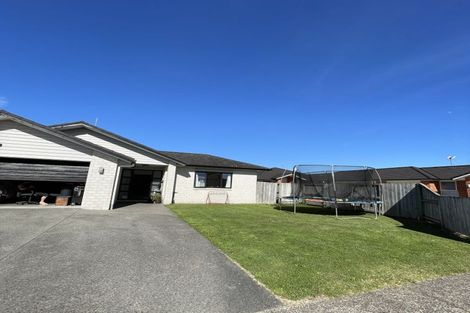 Photo of property in 8 Capricorn Place, Rototuna North, Hamilton, 3210