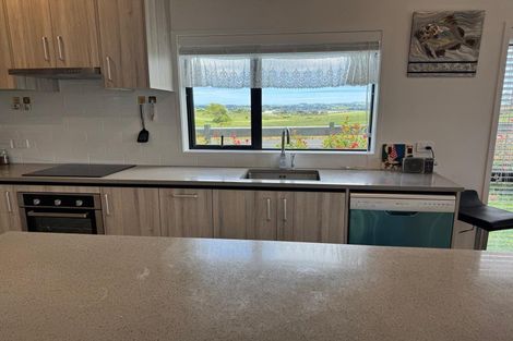 Photo of property in 115 Mutetai Road, Clarks Beach, 2122