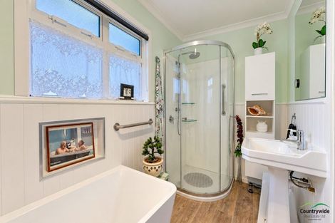 Photo of property in 4 Churchill Street, Putaruru, 3411