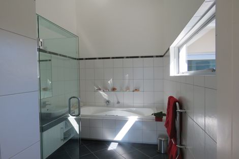 Photo of property in 38 Rarere Terrace, Kerikeri, 0230