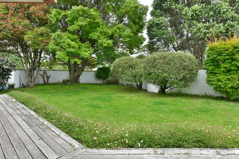 Photo of property in 27 Maygrove Drive, Orewa, 0931