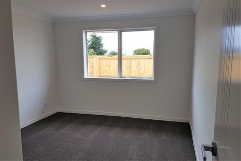 Photo of property in 89 Kaurinui Crescent, One Tree Point, 0118