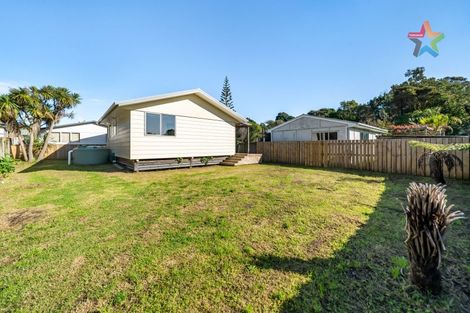Photo of property in 3 Rongomau Lane, Raumati South, Paraparaumu, 5032