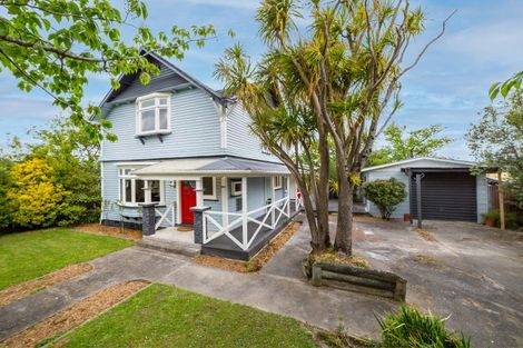 Photo of property in 98 Brandon Street, Featherston, 5710