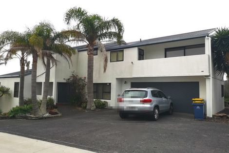 Photo of property in 1/13 Mizpah Road, Waiake, Auckland, 0630