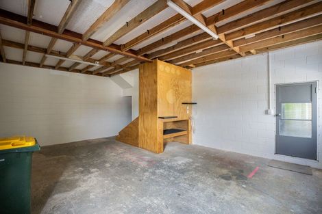 Photo of property in 9 Fairview Place, Westown, New Plymouth, 4310