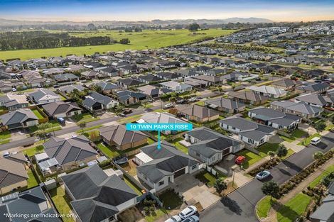 Photo of property in 10 Twin Parks Rise, Papakura, 2110