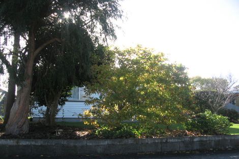 Photo of property in 27 Somerset Crescent, Highbury, Palmerston North, 4412